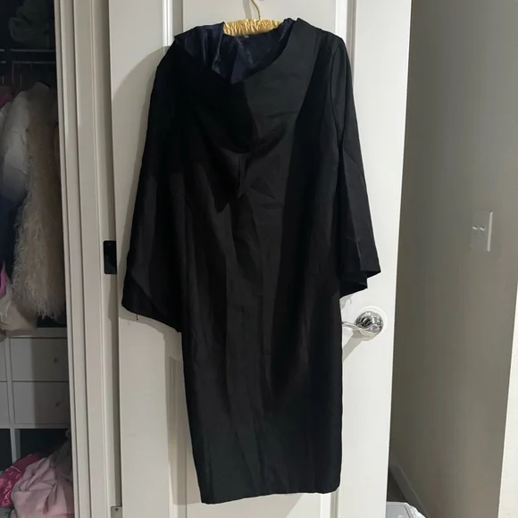 Ravenclaw Robe - Picture 2 of 9